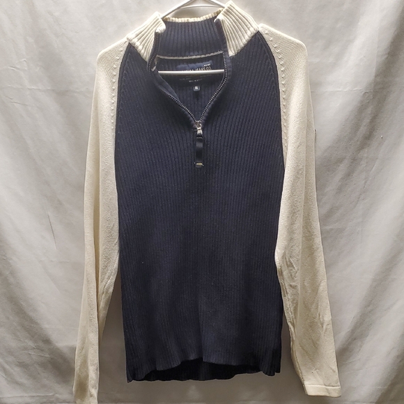 Nautica Navy and Cream Men's Sweater - Picture 1 of 4